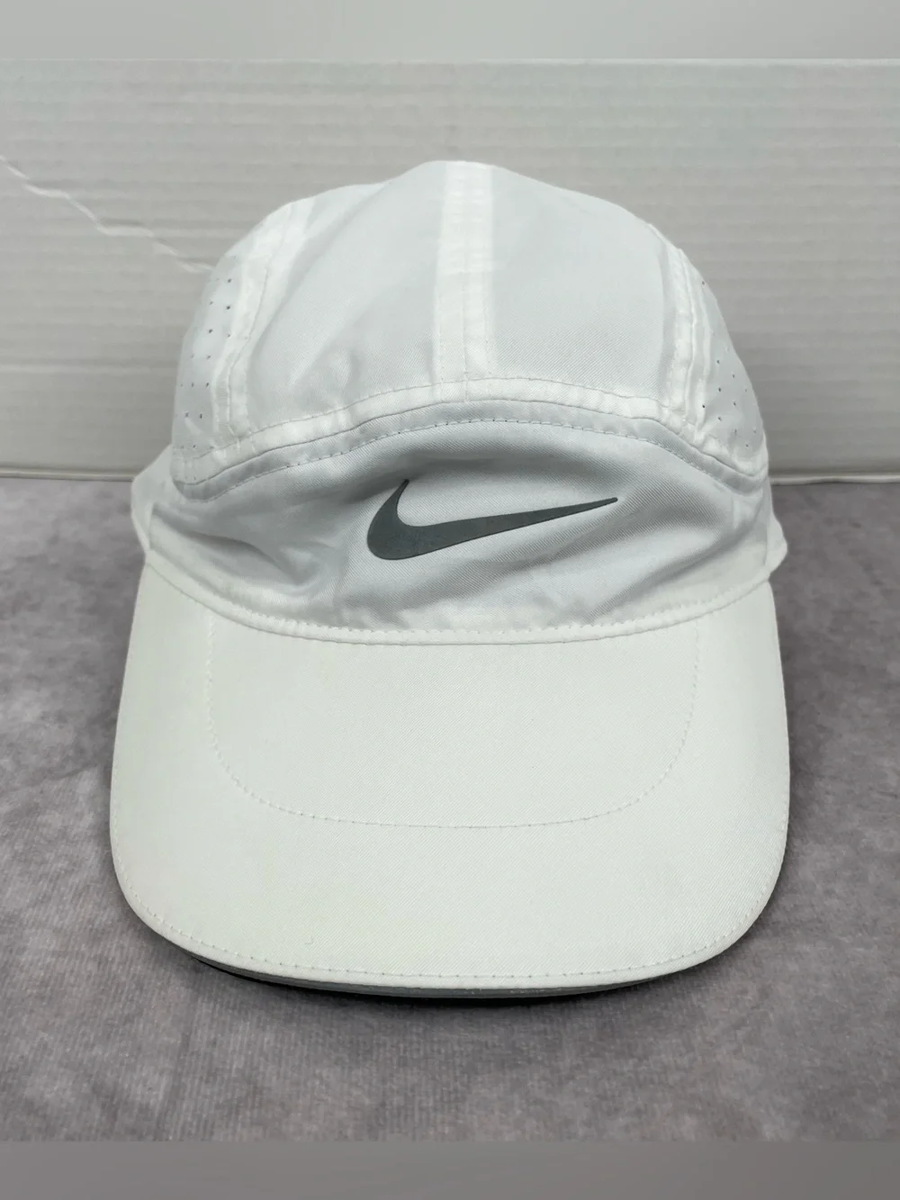 Nike Aerobill Hat Cap Adult OSFA White 5 Panel Dri-fit Reflective Solo Swoosh